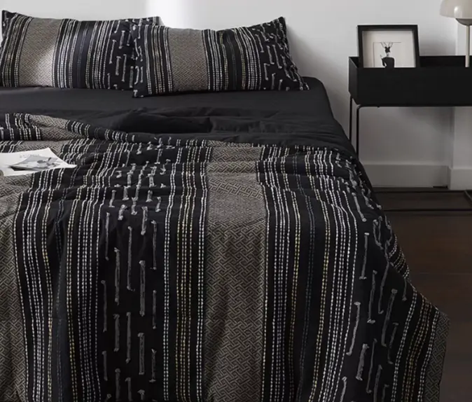 NL 100199 Four Piece Cotton Bedding Set