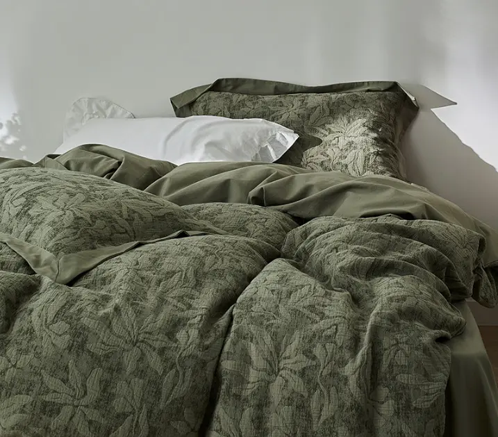 NL 100139 Four Piece Cotton Bedding Set 