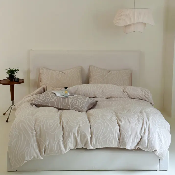 NL 100168 Four Piece Cotton Bedding Set