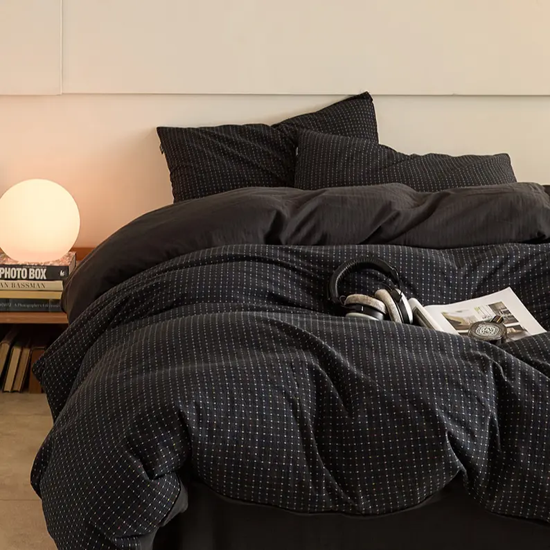 NL 100170 Four Piece Cotton Bedding Set