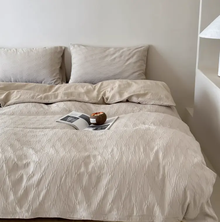 NL 100175 Four Piece Cotton Bedding Set
