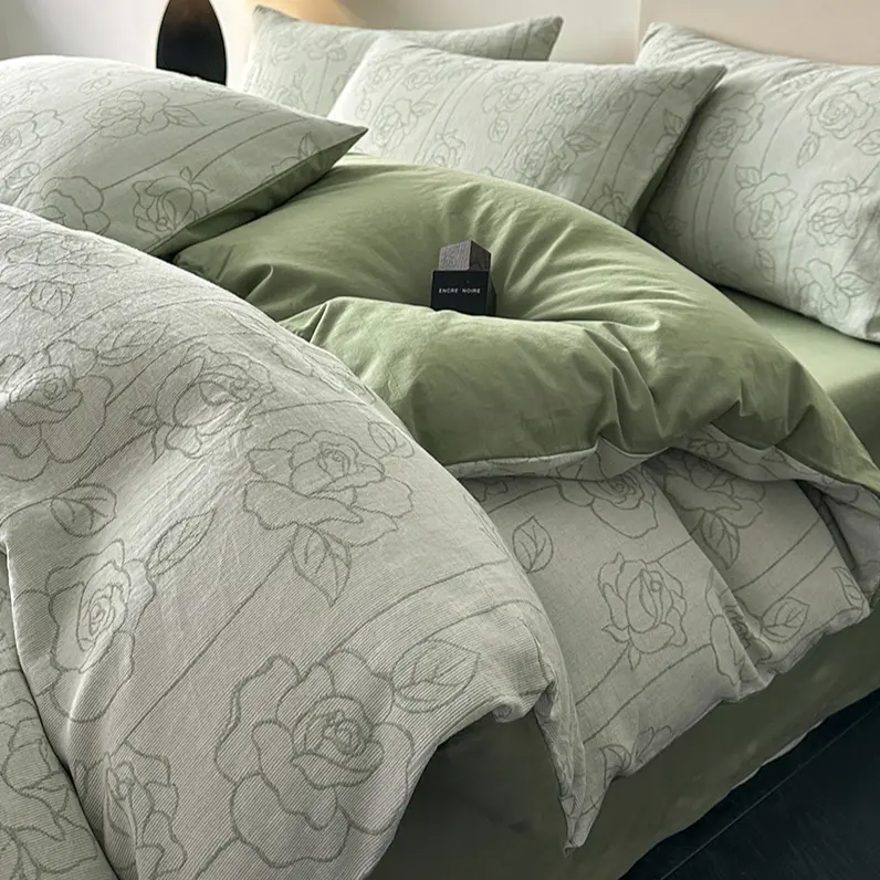 NL 100178 Four Piece Cotton Bedding Set