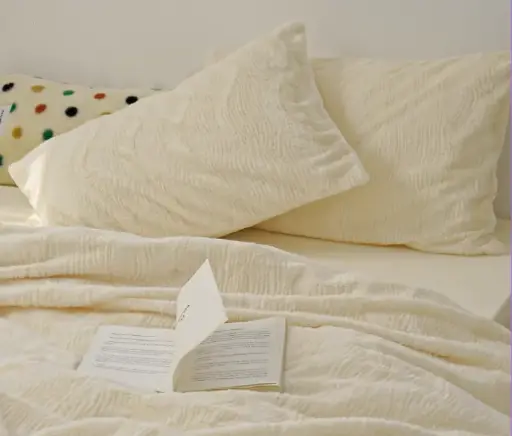 [NL 100220] NL 100220 Velvet, Four Piece Bedding Set