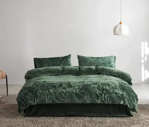 [NL 100271] NL 100271 Four-Piece Velvet Bedding Set